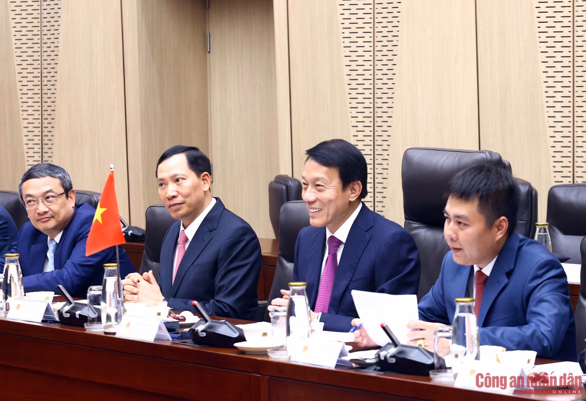 Đưa hợp tác giữa Bộ Công an Việt Nam và Bộ Tình trạng khẩn cấp Liên bang Nga lên tầm cao mới -0