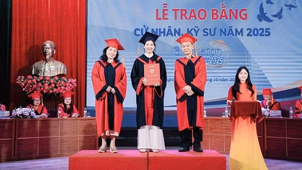 Nhiều công dân người Nghệ An tốt nghiệp đại học, cao đẳng tự nguyện thực hiện nghĩa vụ Công an nhân dân