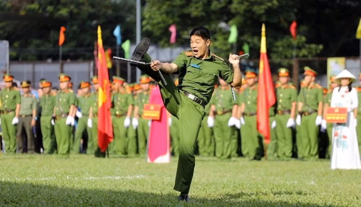 thu linh 3.jpg -0