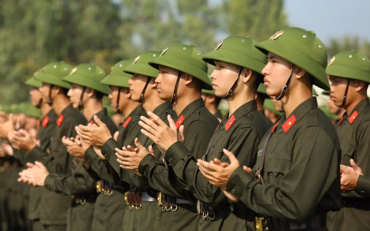 Hơn 1.300 tân binh CSCĐ bước vào thời gian huấn luyện -0