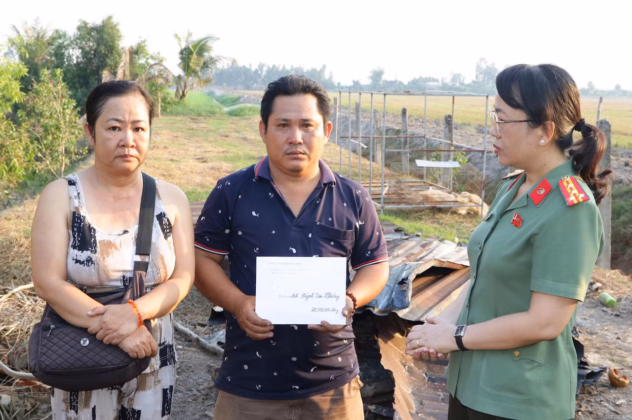 Nữ Phó Giám đốc Công an Đất sen hồng được giới thiệu ứng cử đại biểu Quốc hội khóa XVI -0