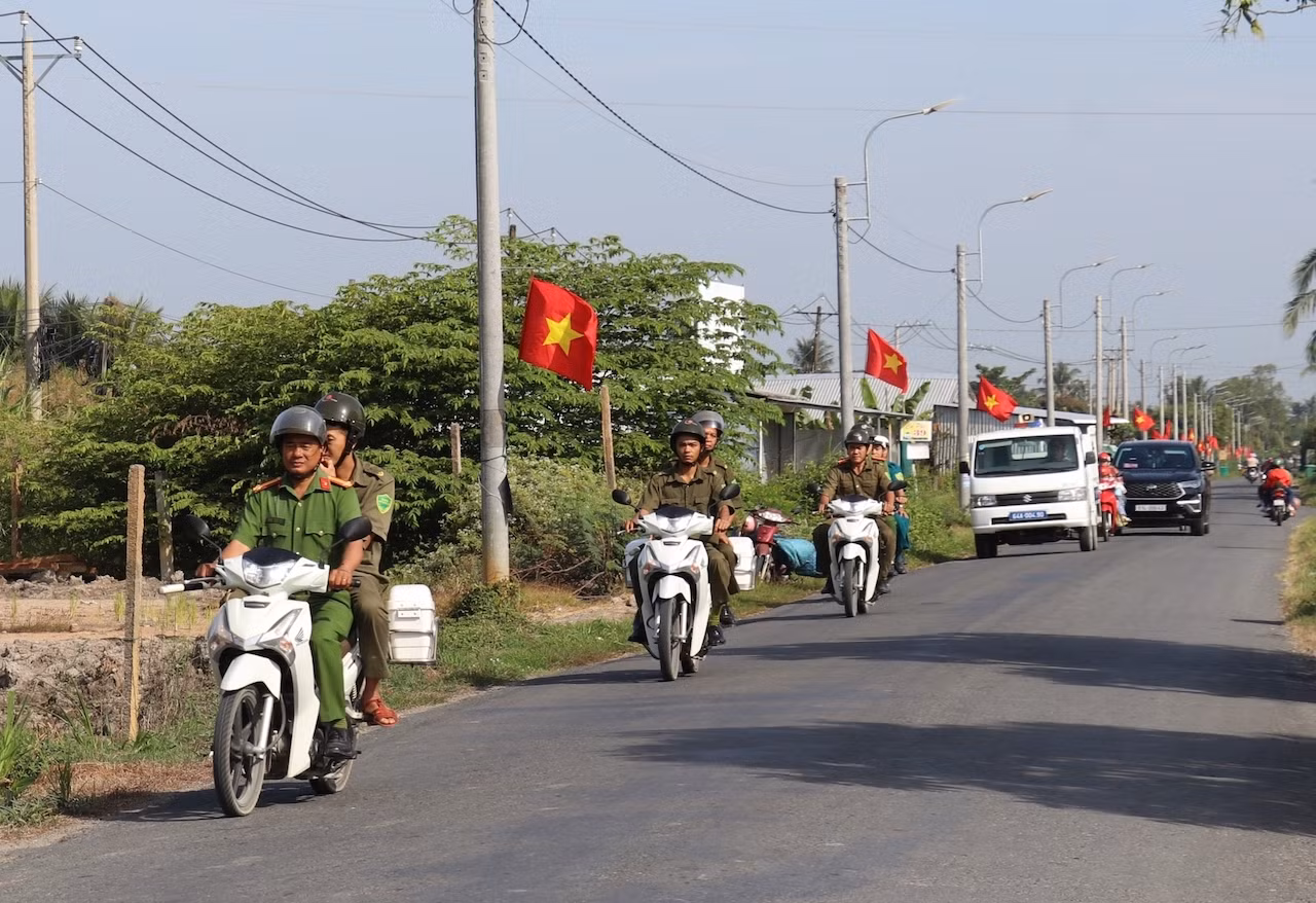 Công an các tỉnh miền Tây tăng cường công tác tuyên truyền trước 