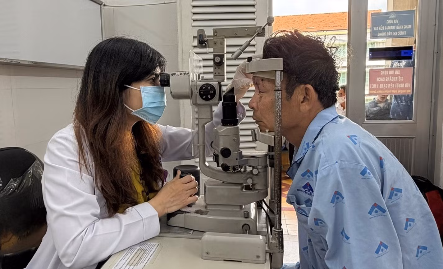 Nhiều trường hợp chấn thương mắt nặng do pháo, có trường hợp phải bỏ nhãn cầu -0