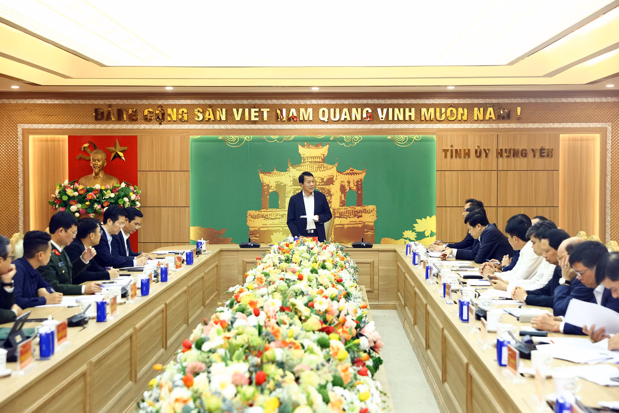 Công bố kế hoạch kiểm tra, giám sát đối với Ban Thường vụ Tỉnh ủy Hưng Yên -0