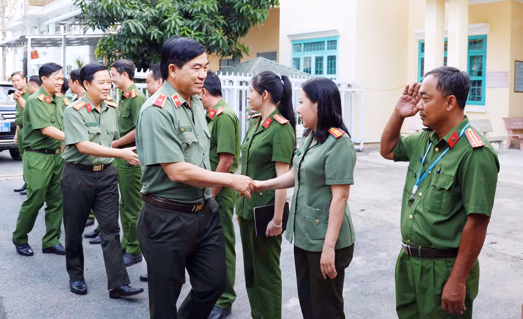 Thiếu tướng Nguyễn Văn Hận được giới thiệu ứng cử Đại biểu Quốc hội khóa XVI -0
