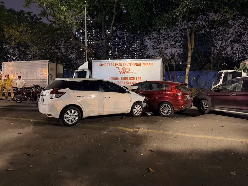Xác định danh tính tài xế liên hoàn trên đường Nguyễn Chánh, lái xe có nồng độ cồn -0