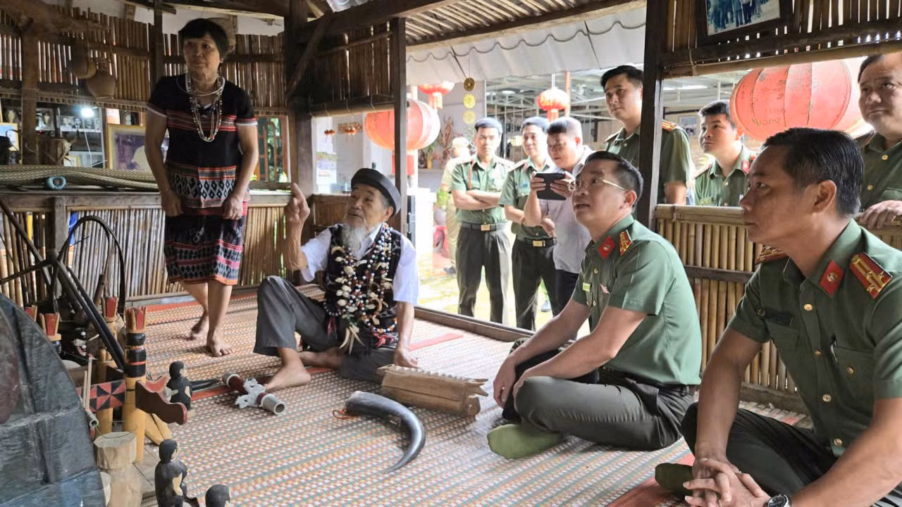 Đại tá Nguyễn Đại Đồng- Ứng cử viên Đại biểu Quốc hội Khóa XVI: Dấu ấn trong công tác và khát vọng phụng sự nhân dân -0