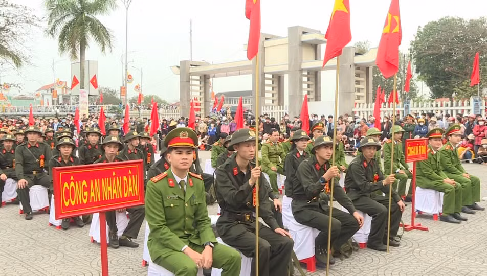 Gần 100 sinh viên Quảng Trị tốt nghiệp đại học, cao đẳng thực hiện nghĩa vụ tham gia CAND -0