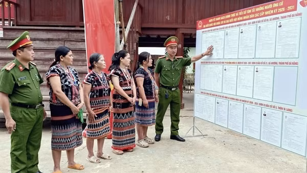 Đồng bào miền núi, vùng biên giới Đà Nẵng náo nức trước Ngày hội non sông