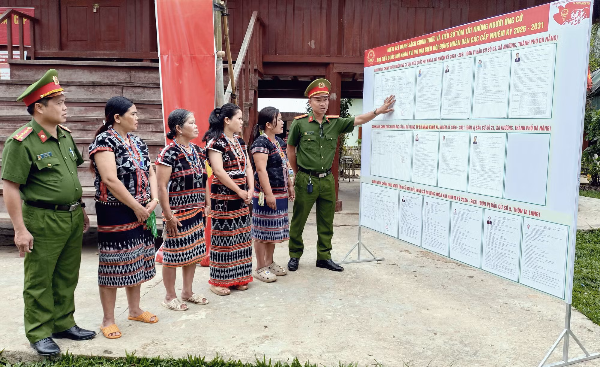 Đồng bào miền núi, vùng biên giới Đà Nẵng náo nức chờ đón ngày hội non sông -0