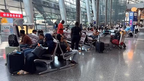 Đại sứ quán Mỹ tại Riyadh bị tấn công, Washington phát cảnh báo khẩn