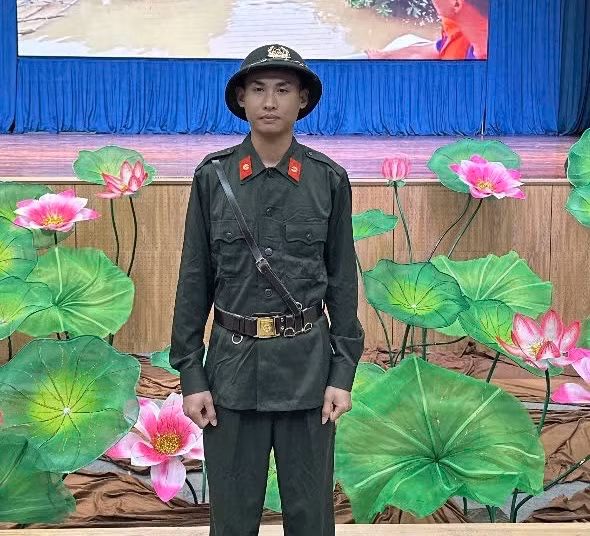 Nhiều đảng viên, công chức tỉnh Bắc Ninh xung phong thực hiện nghĩa vụ Công an nhân dân -0