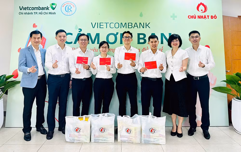 Vietcombank TP Hồ Chí Minh hiến tặng 222 đơn vị máu, lan tỏa tinh thần “Chủ Nhật Đỏ” trong Tháng Thanh niên -0