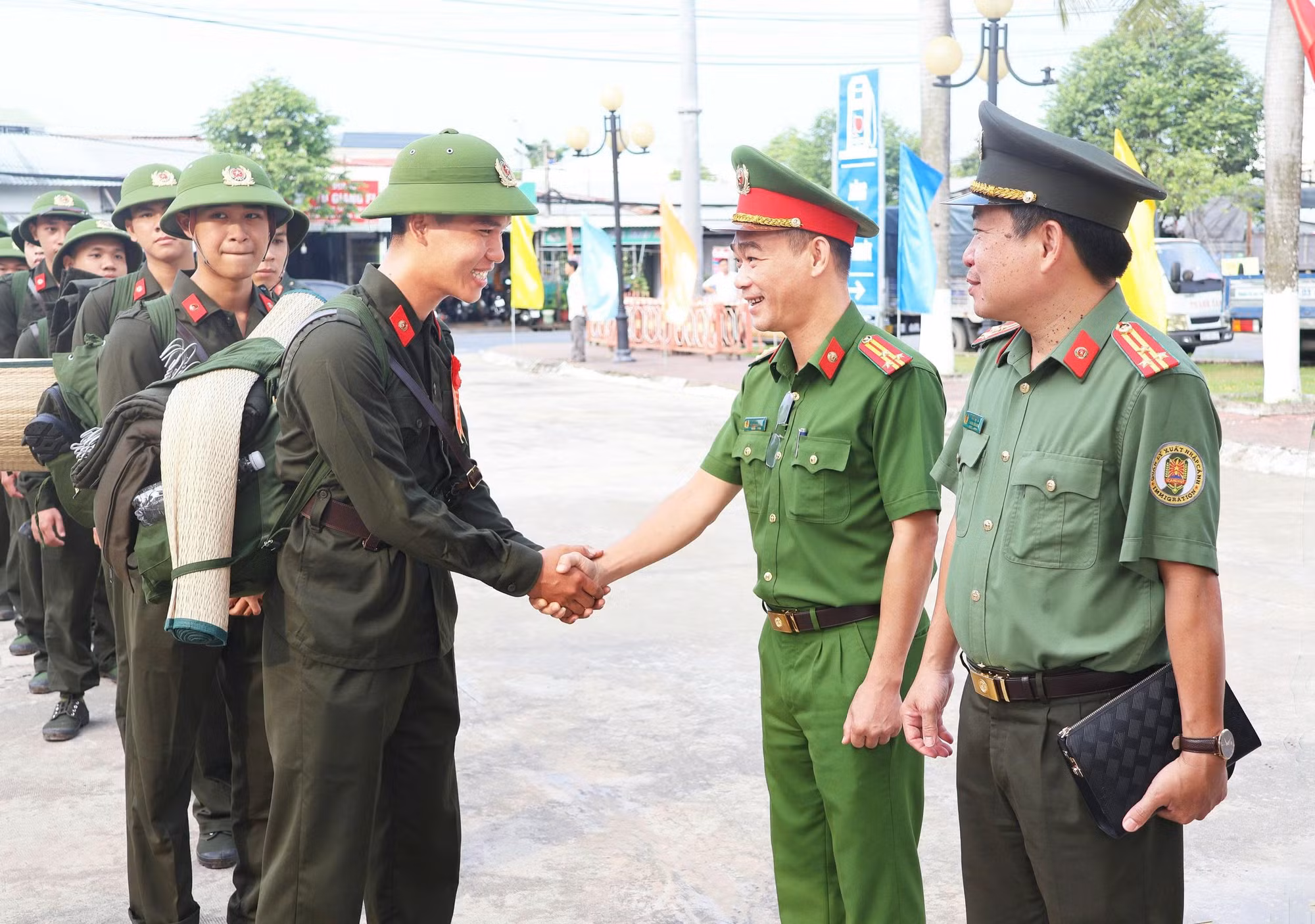 Rộn ràng ngày hội giao, nhận quân ở miền Tây Nam Bộ -0