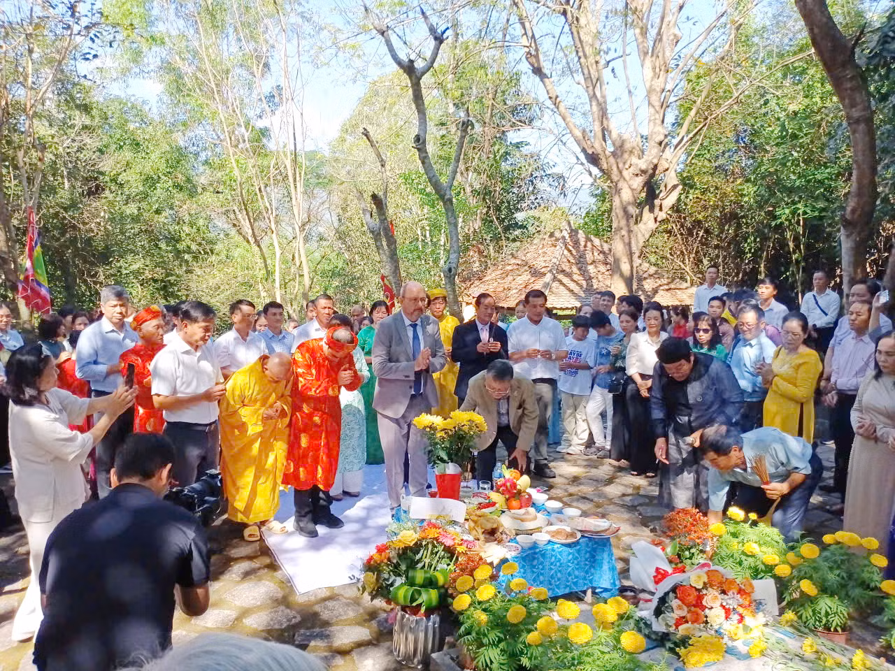 Tưởng niệm 83 năm ngày bác sĩ A Yersin về cõi vĩnh hằng -0