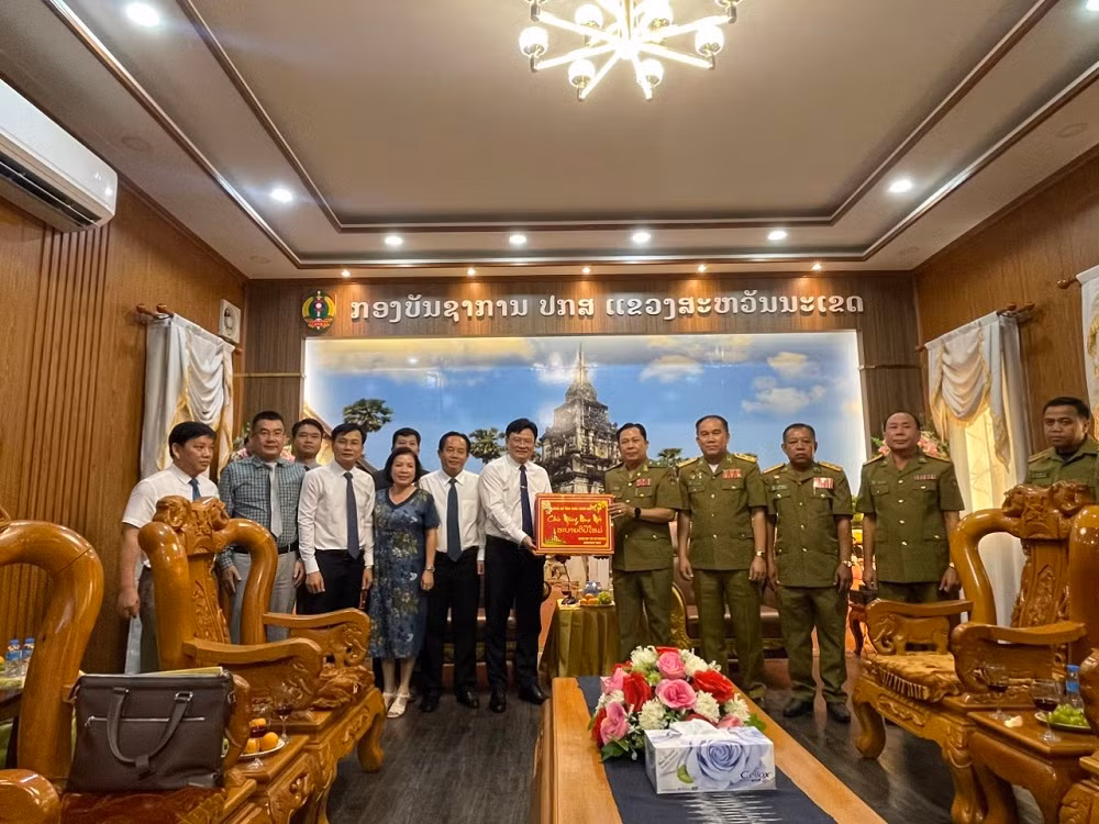 Xây dựng thêm 3 trụ sở làm việc cho Công an các bản của nước bạn Lào -0