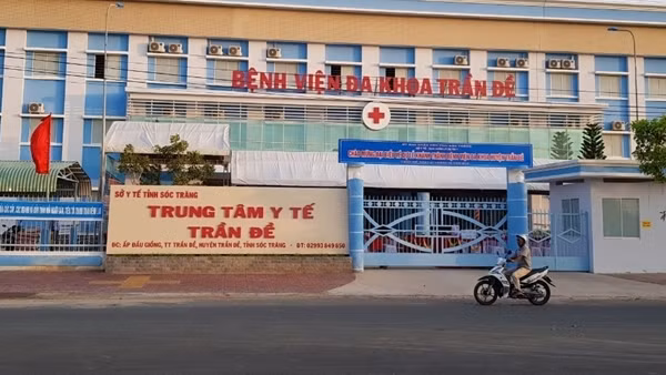 Bắt phó phòng kế toán Trung tâm y tế huyện