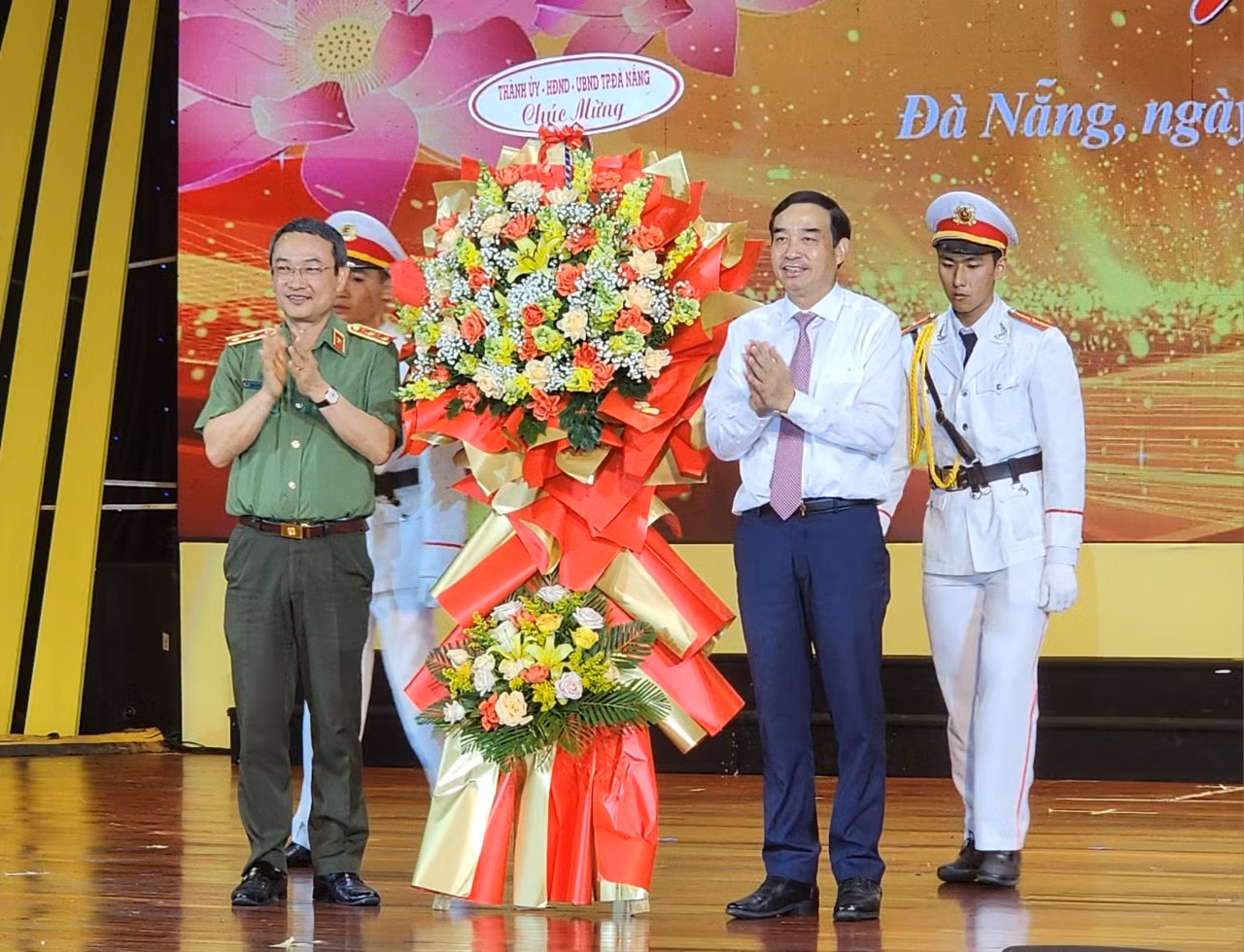 Khai mạc Liên hoan Nghệ thuật quần chúng CAND lần thứ XII – khu vực II -0