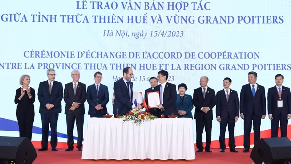 Dấu ấn khó quên trong chuỗi hoạt động kỷ niệm 50 năm thiết lập quan hệ ngoại giao Việt Nam - Pháp