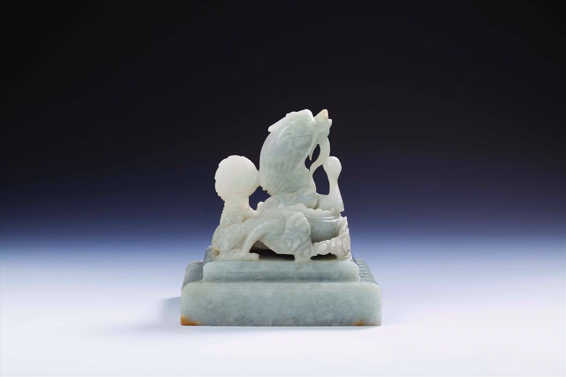 Ngọc trong sử Việt -0