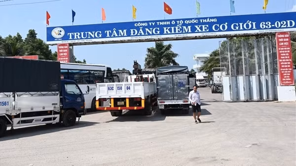 Công an tỉnh Tiền Giang thông tin việc khám xét Trung tâm đăng kiểm xe cơ giới 63-02D