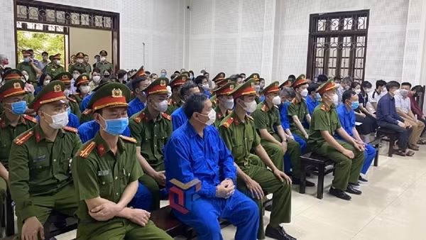 Cựu Chủ tịch TP Hạ Long Phạm Hồng Hà bị cáo buộc 6 lần nhận hối lộ