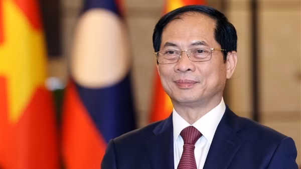 Việt Nam luôn coi trọng quan hệ hữu nghị, hợp tác toàn diện với Lào