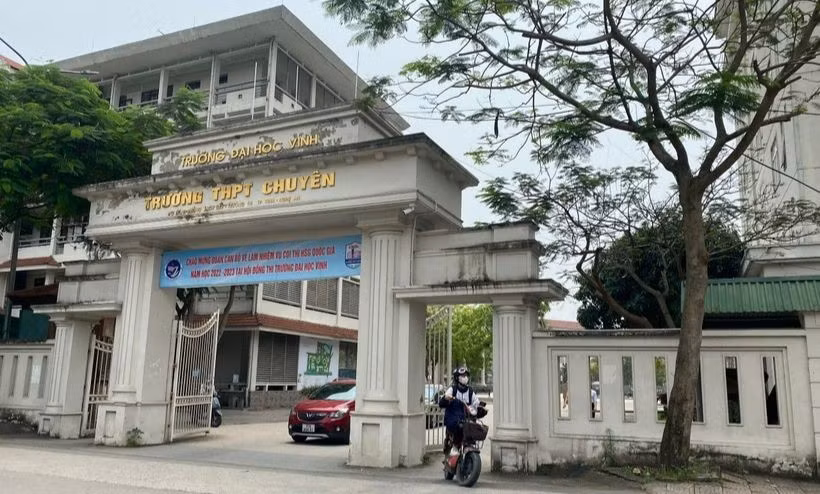 Bộ Giáo dục và Đào tạo yêu lên tiếng về việc nữ sinh trường chuyên tự tử nghi do bạo lực học đường -0