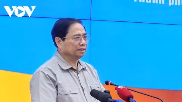 Thủ tướng họp với TP Hồ Chí Minh tháo gỡ khó khăn, vướng mắc để phát triển kinh tế-xã hội
