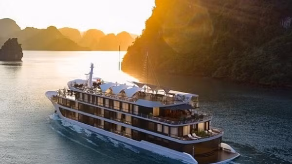 Thực hư vụ nữ du khách nước ngoài tố bị nhân viên du thuyền hiếp dâm ở vịnh Lan Hạ