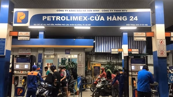 Giá xăng dầu đồng loạt tăng cao