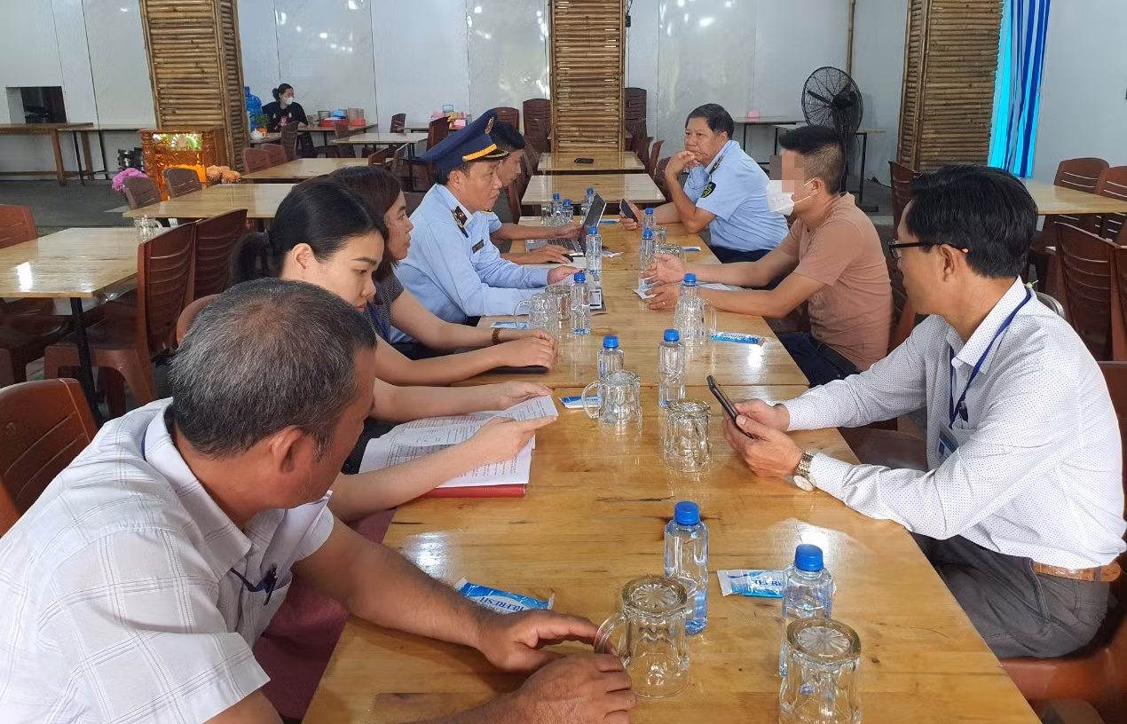 Chưa có căn cứ quy kết nhà hàng ở phố biển Nha Trang 