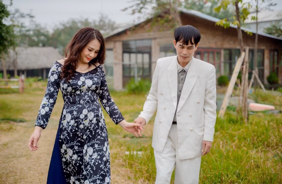 Góc khuất đời nghệ sĩ -0