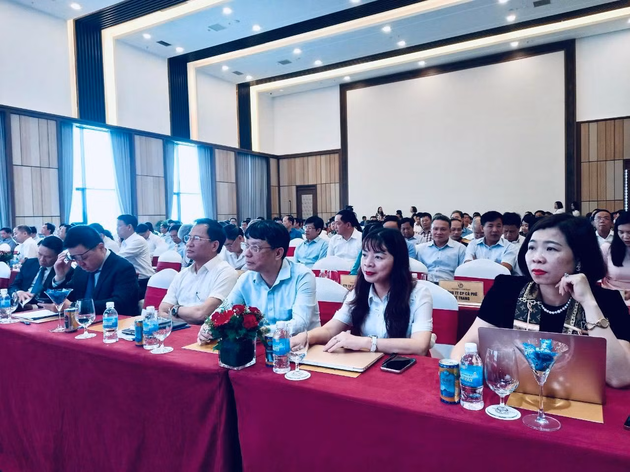 Xây dựng nền báo chí, truyền thông chuyên nghiệp, nhân văn và hiện đại -0