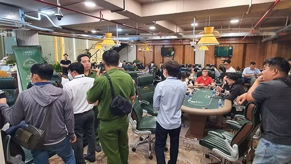 Phòng ngừa các câu lạc bộ Poker biến tướng hoạt động cờ bạc