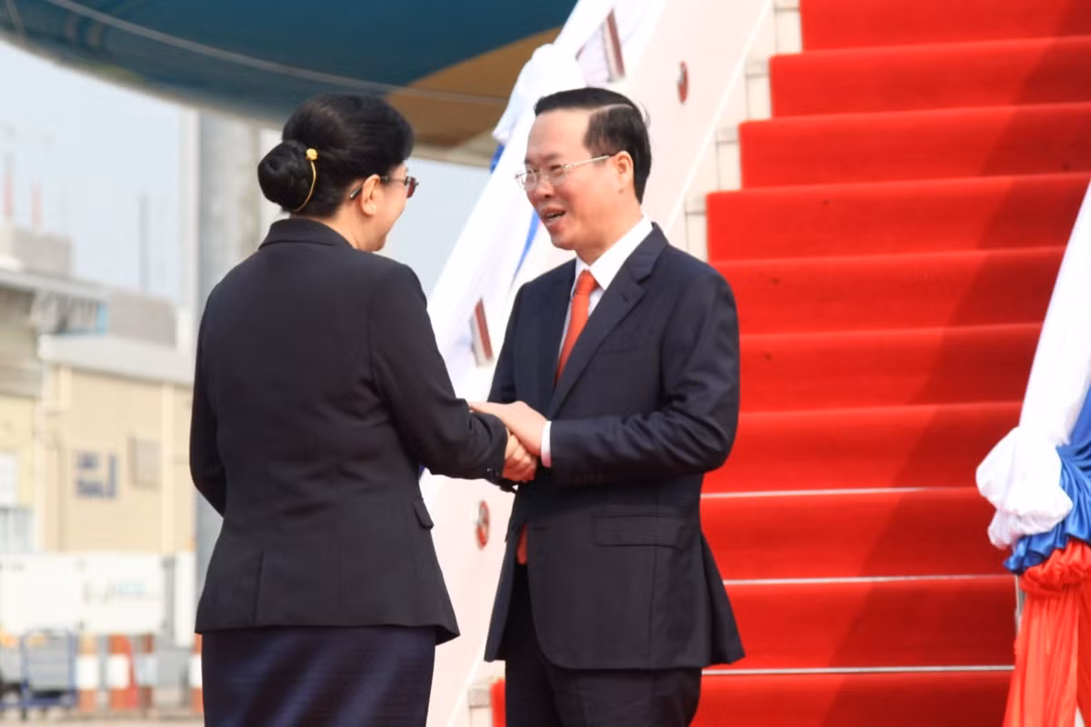 Chủ tịch nước Võ Văn Thưởng đến Vientiane, bắt đầu thăm chính thức CHDCND Lào -0