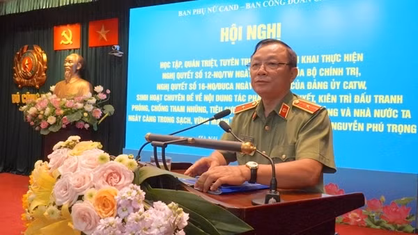 Tăng cường công tác chính trị, tư tưởng hội viên phụ nữ, đoàn viên Công đoànCAND