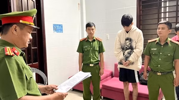 Chặt đứt đường dây ma túy dạng “khay”, “kẹo” từ Lào về Huế