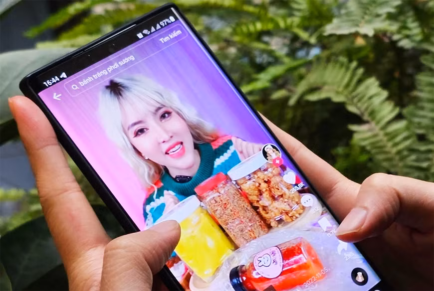 iệc sử dụng smartphone sao cho hiệu quả, tích cực cũng là thách thức với người sử dụng-nguồn ảnh vietnamnet.vn.jpg -0