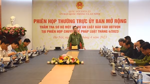 Thẩm tra dự án Luật Lực lượng tham gia bảo vệ ANTT ở cơ sở