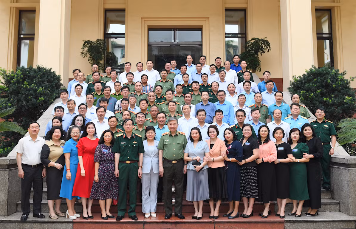 Bộ Công an gặp mặt học viên Lớp bồi dưỡng kiến thức Quốc phòng, An ninh đối tượng 1, Khóa 90 -0