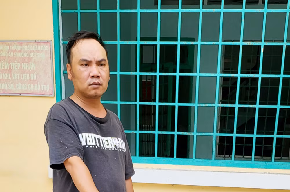 Bắt đối tượng giả danh Trung tá Công an để lừa đảo các phụ nữ -0