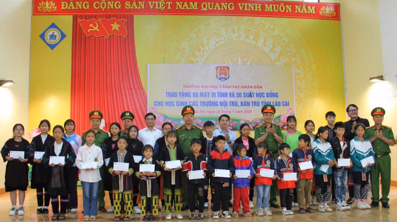 Công an các đơn vị, địa phương tiếp tục tri ân nhân ngày Thương binh - Liệt sĩ -0