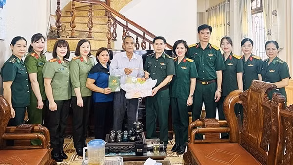 Ban Phụ nữ Công an tỉnh Cao Bằng tổ chức hoạt động “Hành trình tri ân”