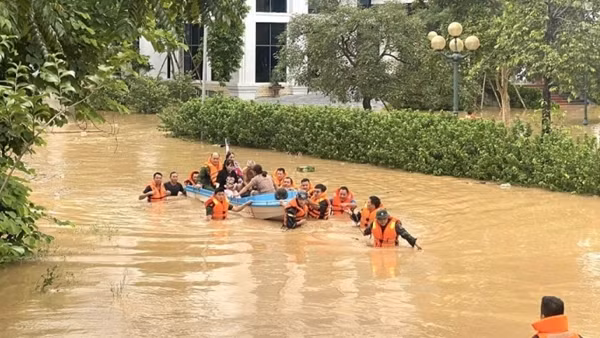 Thủ tướng yêu cầu nhanh chóng khắc phục hậu quả bão số 3 và mưa lũ