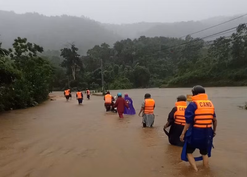 Miền Bắc vào đến Nghệ An tiếp tục mưa to -0