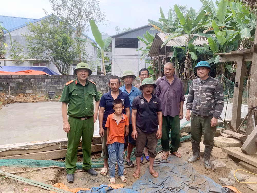 Công an tỉnh Thái Nguyên tăng tốc hỗ trợ người dân xóa hàng nghìn nhà tạm, nhà dột nát -0