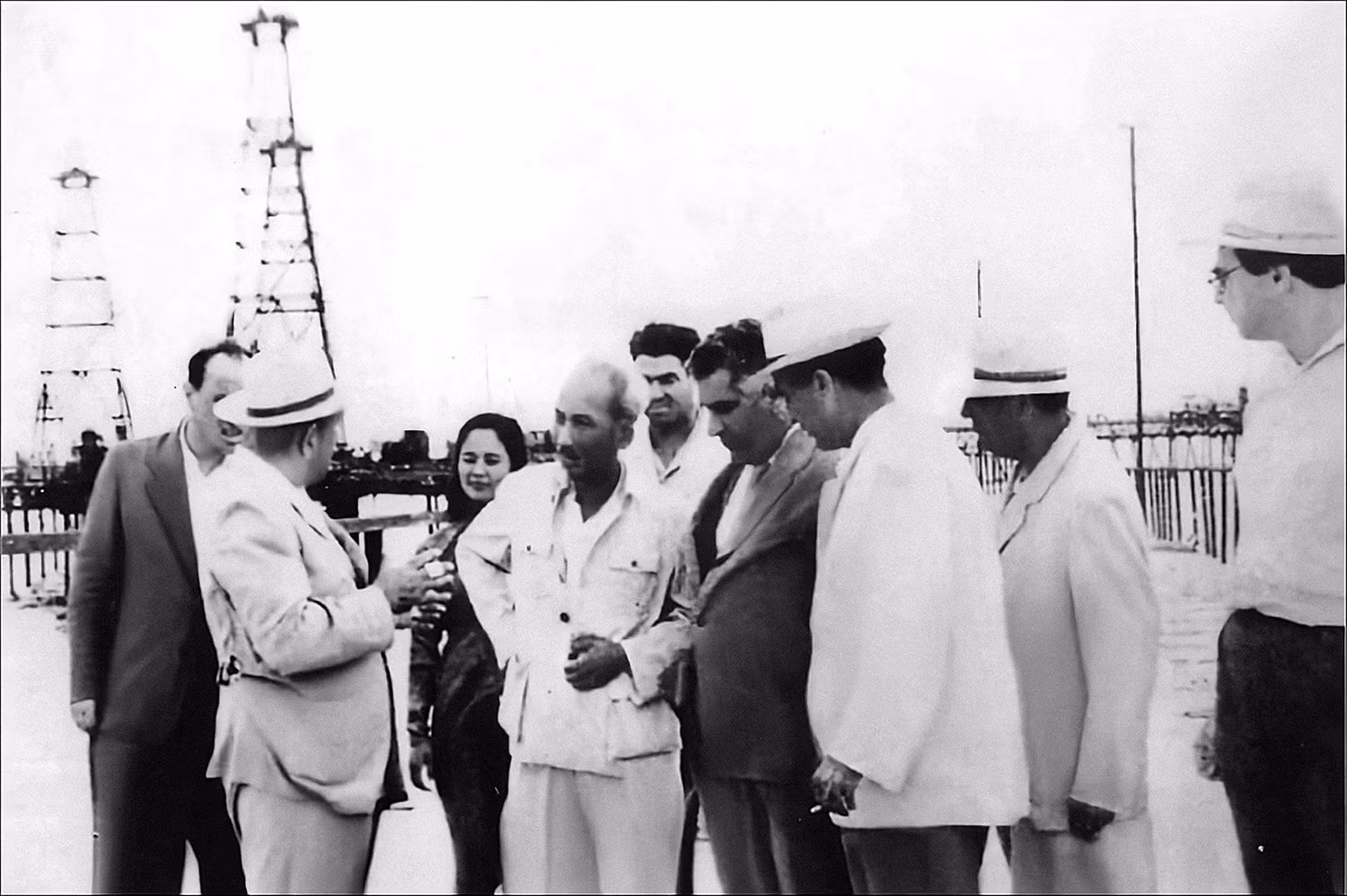Từ mong ước của Người đến tầm vóc Petrovietnam -0