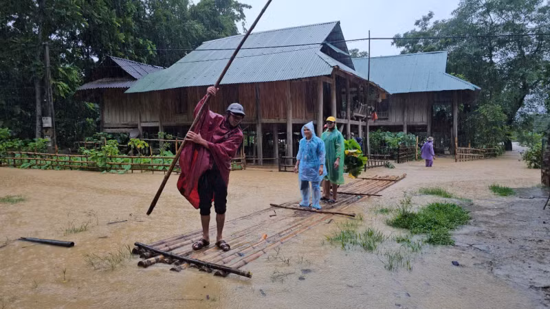 Cảnh giác với nhiều dịch bệnh truyền nhiễm trong mùa mưa lũ -0