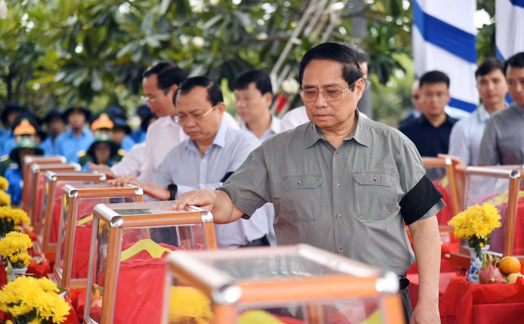 Thủ tướng Chính phủ Phạm Minh Chính dự lễ truy điệu, an táng hài cốt Liệt sĩ tại An Giang -1